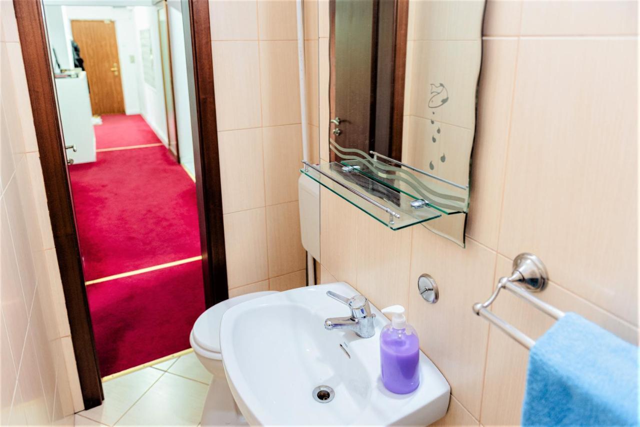 Parliament Marriott Unirii Square 5 Bedrooms Luxury Old Town Apartament Bucureşti