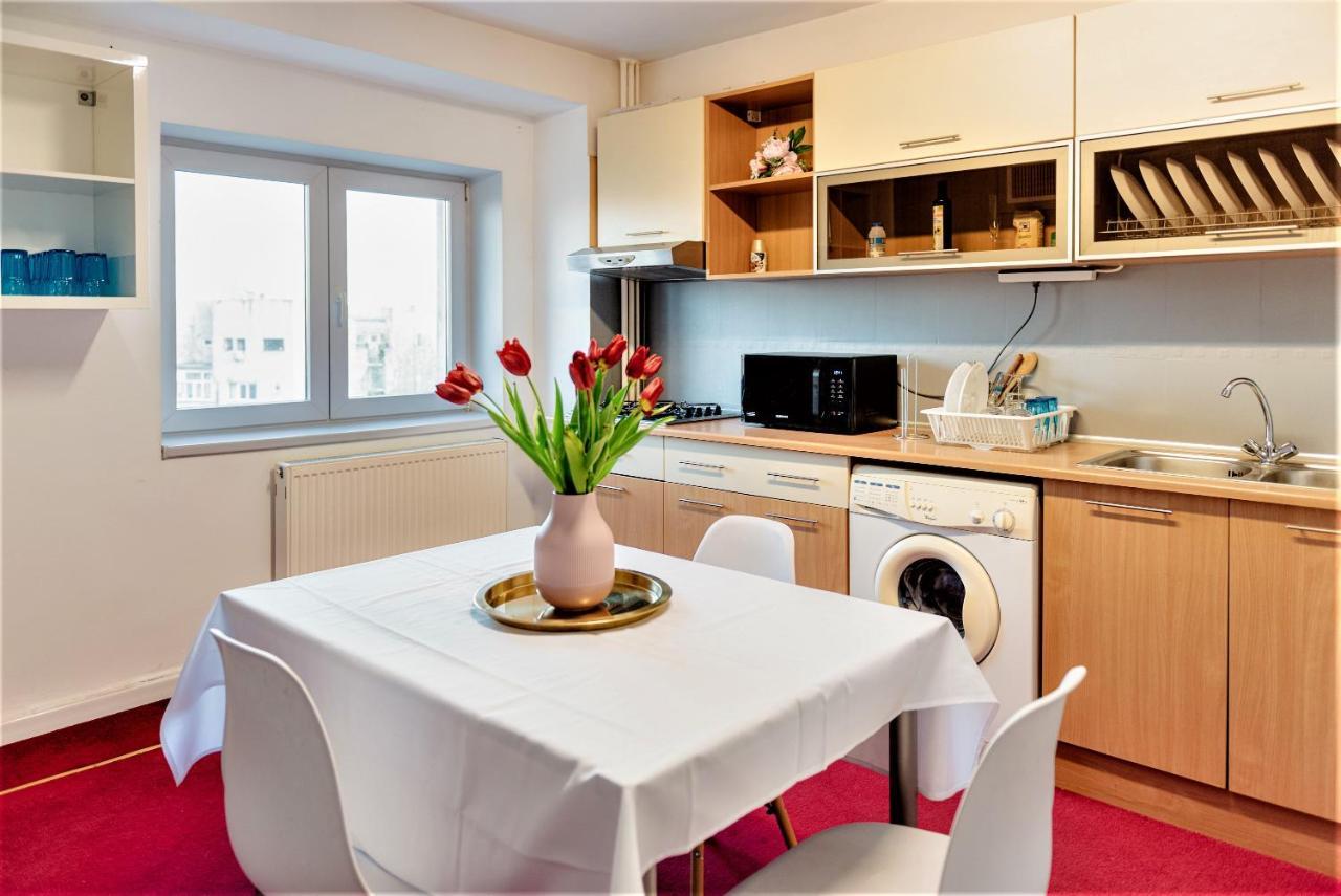 Parliament Marriott Unirii Square 5 Bedrooms Luxury Old Town Apartament *